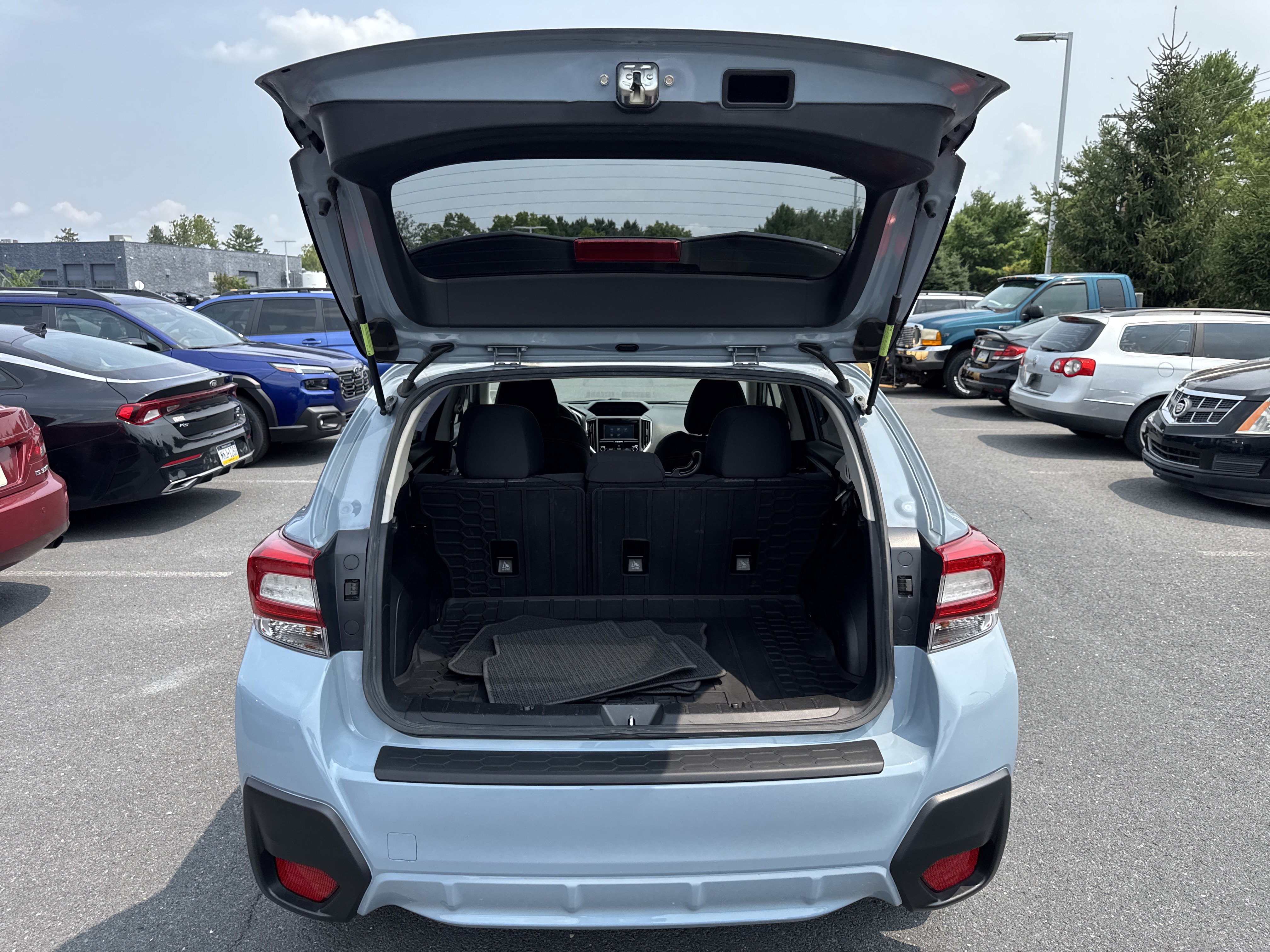 Used 2018 Subaru Crosstrek 2.0i Premium w/ Moonroof Package AWD/4WD image 28