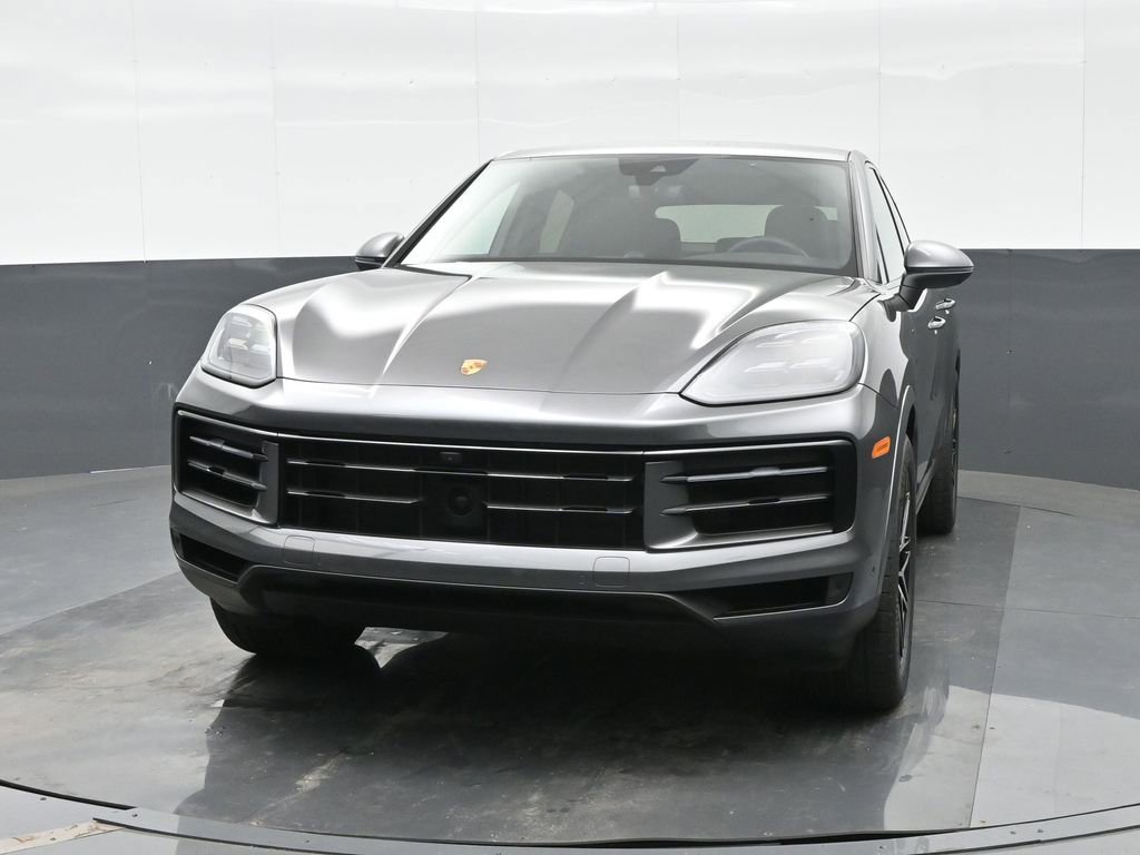 Certified 2025 Porsche Cayenne Coupe image 12