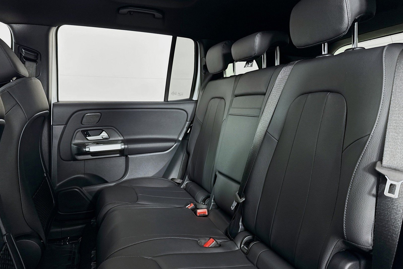 New 2026 Mercedes-Benz GLB 250 image 7