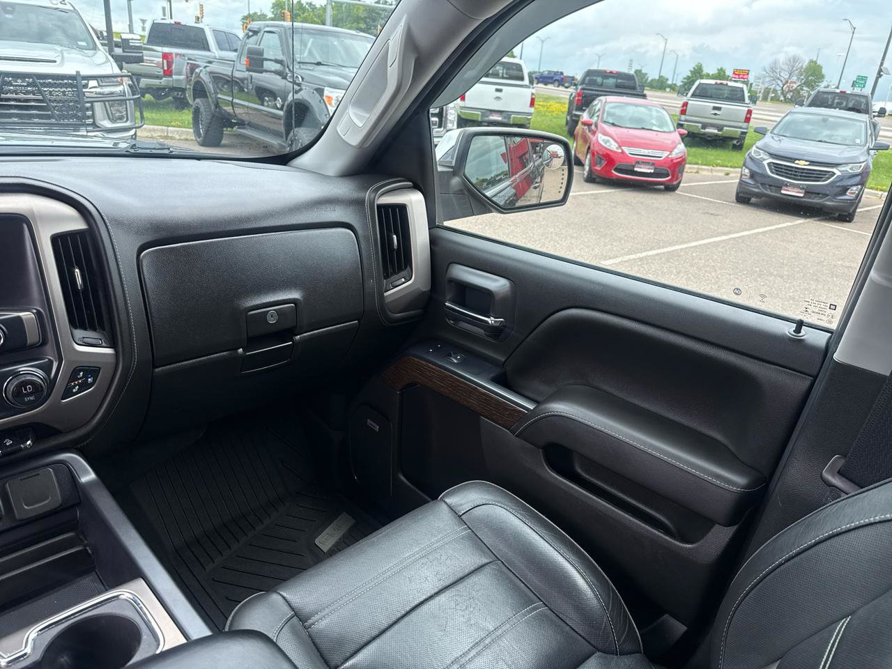 Used 2018 GMC Sierra 1500 Denali AWD/4WD image 28