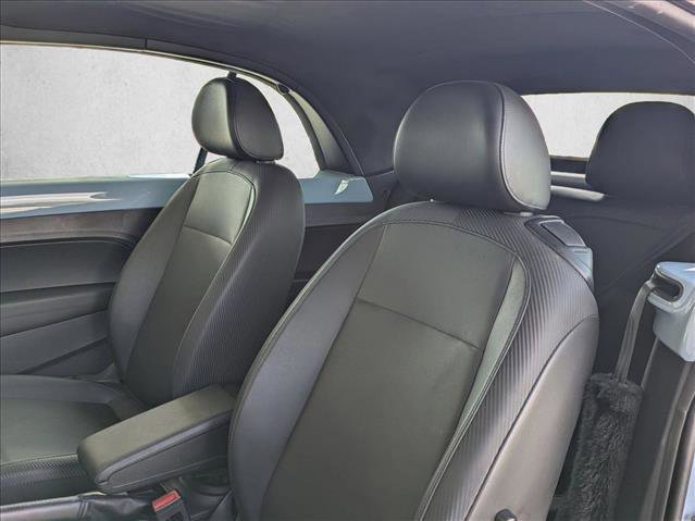 Used 2015 Volkswagen Beetle 1.8T image 11