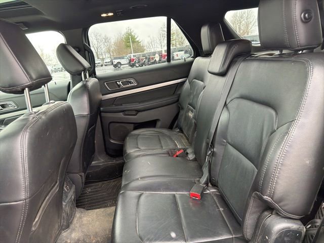 Used 2018 Ford Explorer XLT w/ Equipment Group 202A image 17