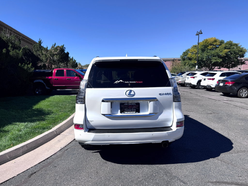 Used 2018 Lexus GX 460 Luxury AWD/4WD image 9