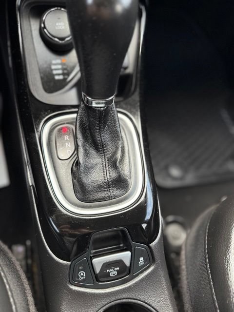 Used 2019 Jeep Compass Latitude AWD/4WD image 13