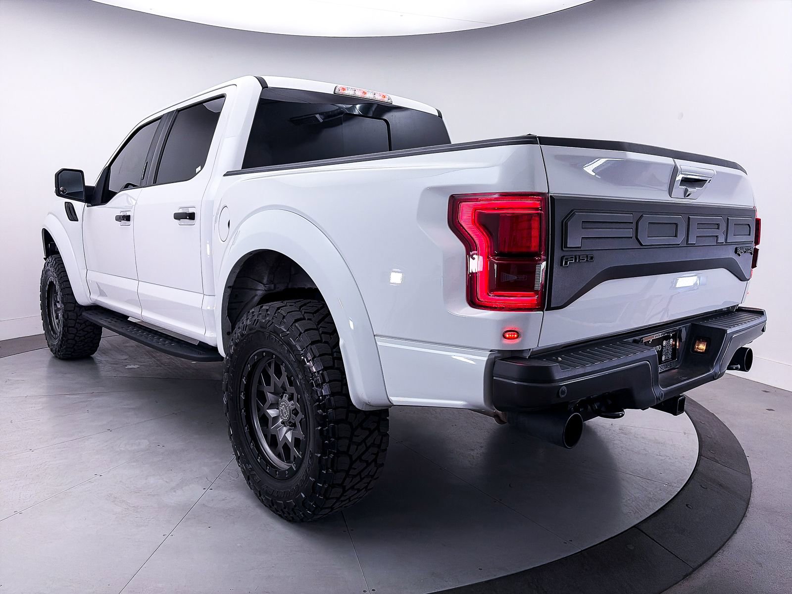 Used 2020 Ford F150 Raptor w/ Equipment Group 802A Luxury AWD/4WD image 10