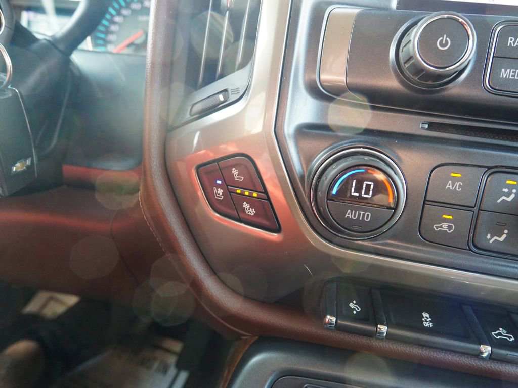 Used 2018 Chevrolet Silverado 1500 High Country image 28