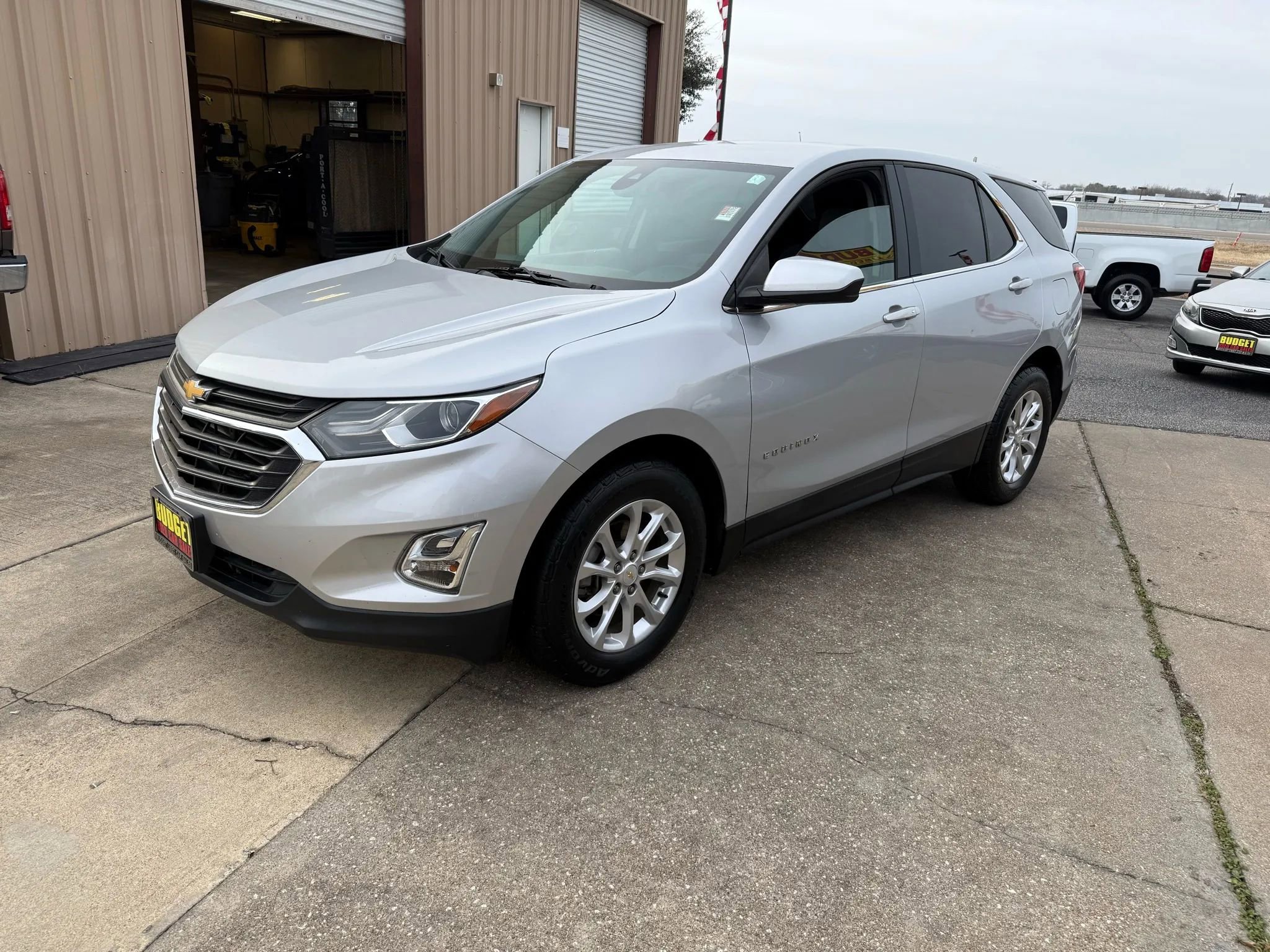 Used 2020 Chevrolet Equinox LT image 1