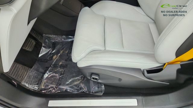 Used 2025 Polestar Polestar 3 AWD/4WD image 32