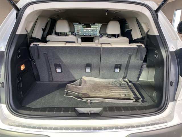 Used 2024 Subaru Ascent Limited image 9