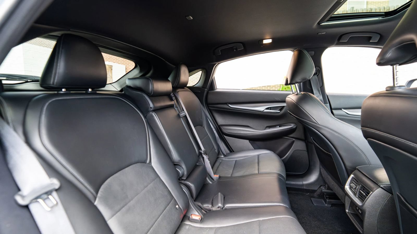 Used 2024 INFINITI QX55 Luxe w/ Cargo Package AWD/4WD image 15