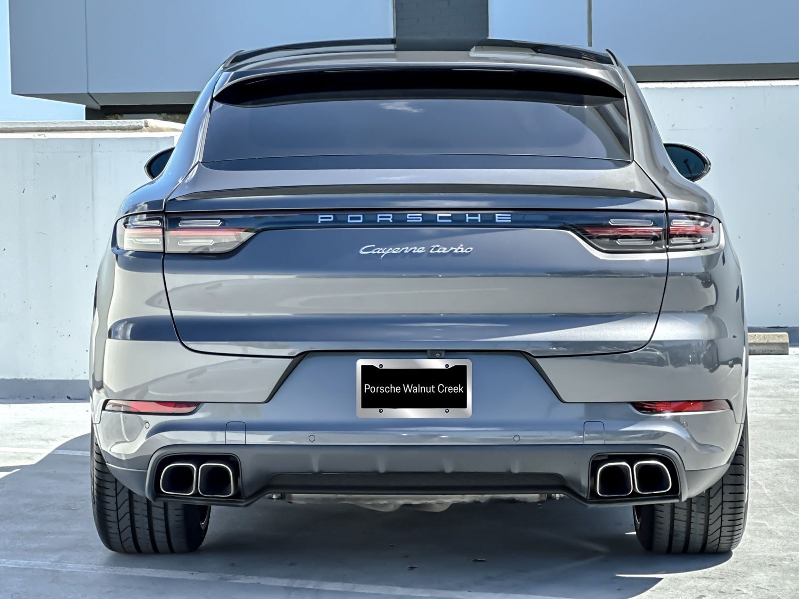 Used 2022 Porsche Cayenne Turbo w/ Assistance Package AWD/4WD image 8