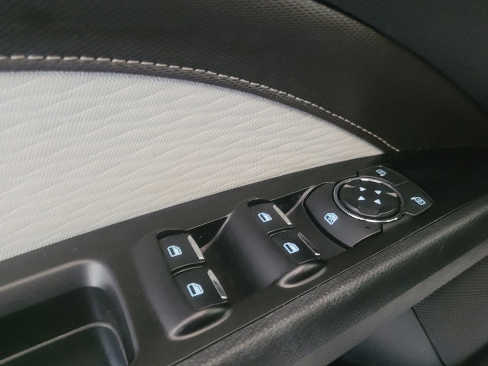 Used 2019 Ford Fusion SE w/ Equipment Group 151A FWD image 27