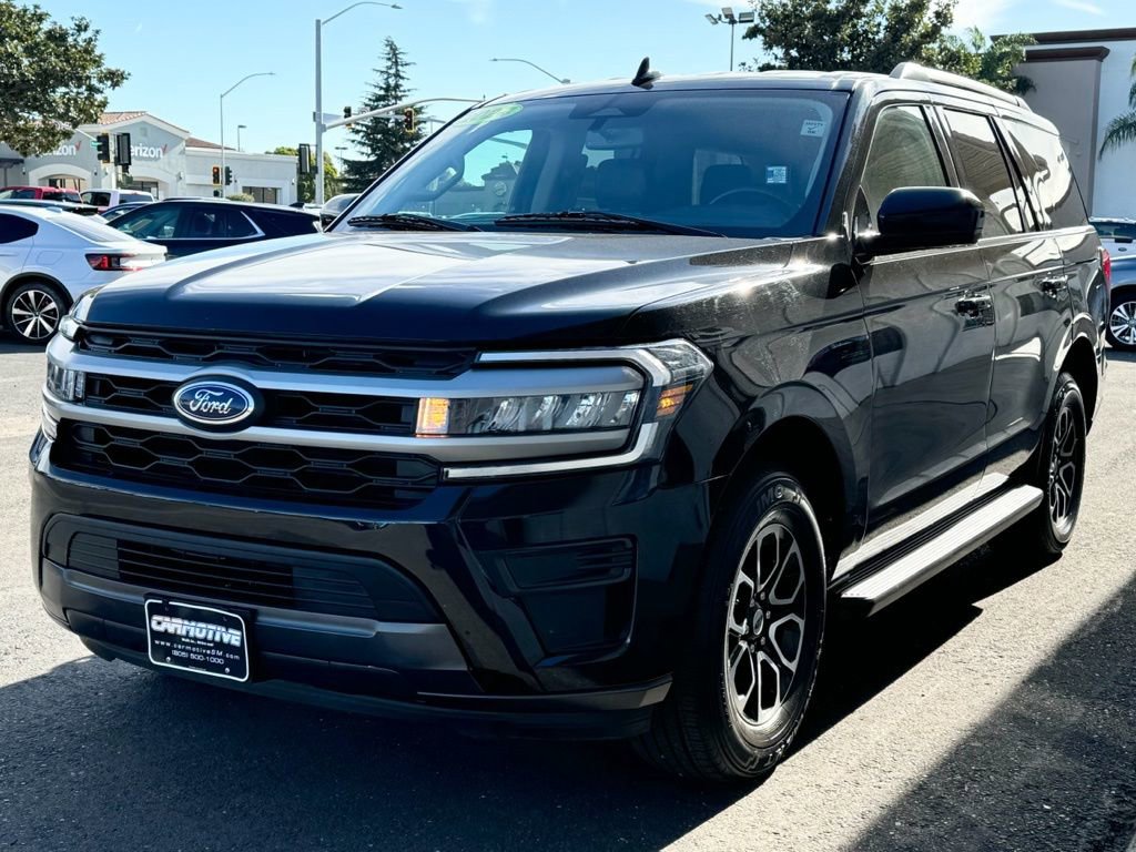 Used 2024 Ford Expedition XLT image 10