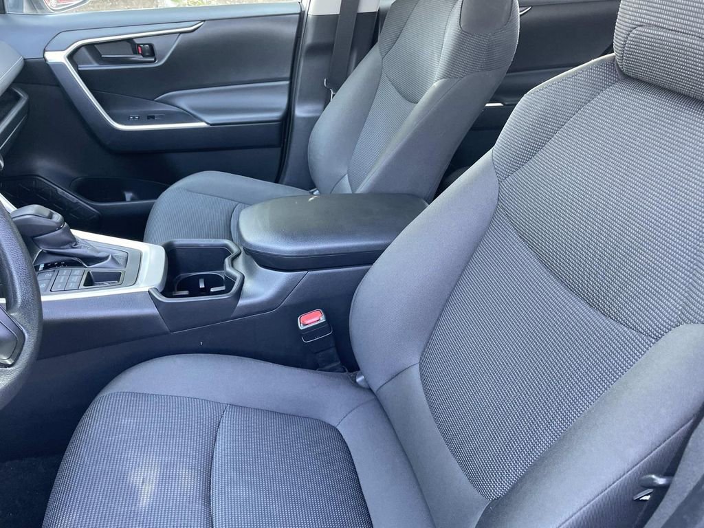 Used 2024 Toyota RAV4 LE image 17