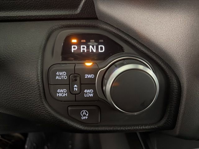 New 2025 RAM 1500 Big Horn w/ Night Edition AWD/4WD image 19
