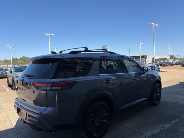 New 2026 Nissan Pathfinder SL image 4