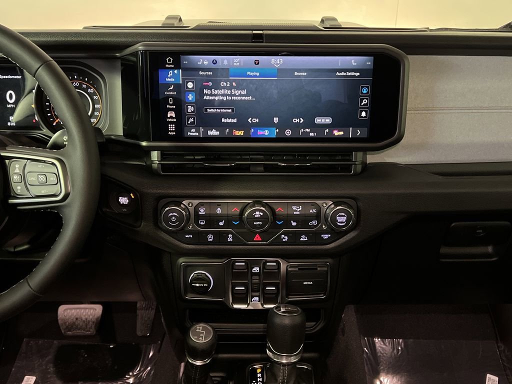 New 2026 Jeep Gladiator Sport image 21