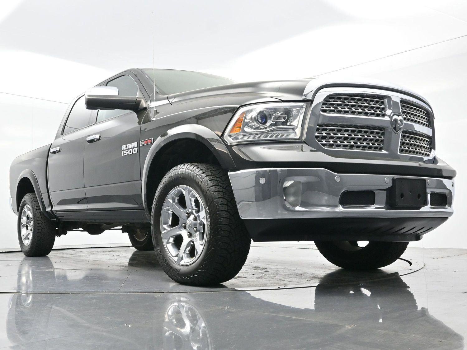 Used 2017 RAM 1500 Laramie w/ Convenience Group image 43