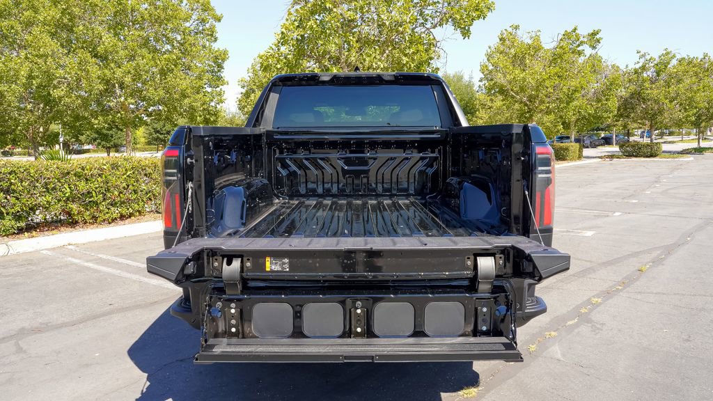 Used 2026 GMC Sierra EV Elevation image 15