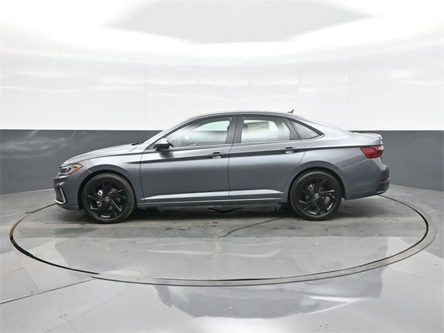 New 2026 Volkswagen Jetta SE image 4