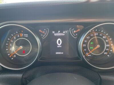 Used 2021 Jeep Gladiator Sport image 18