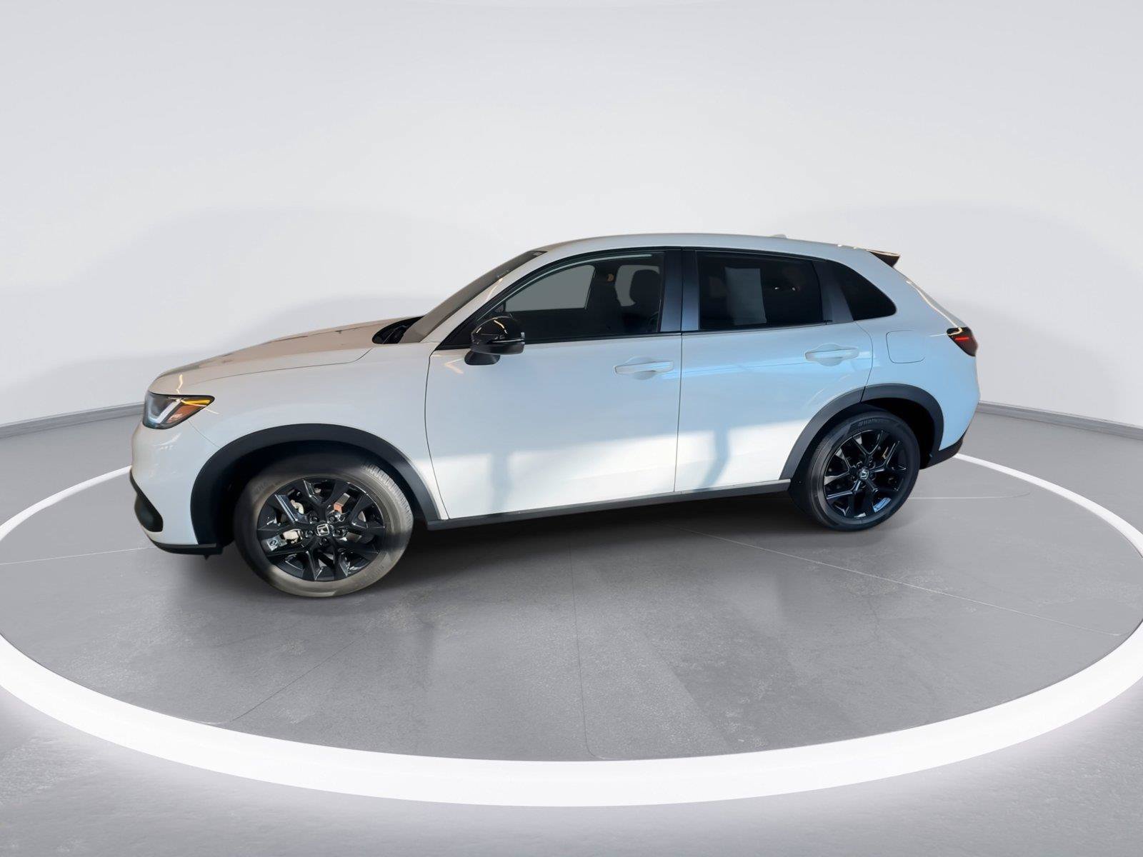 Used 2025 Honda HR-V Sport image 4