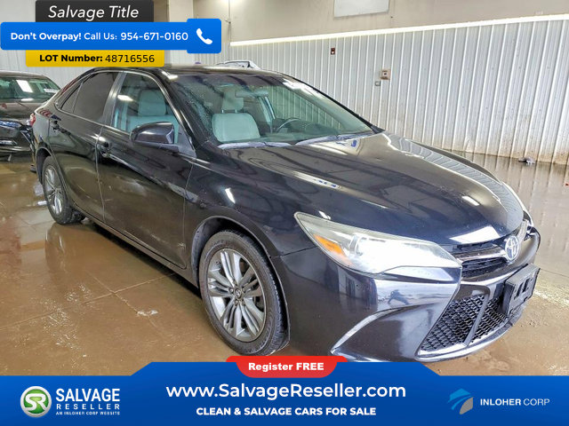 Used 2015 Toyota Camry SE FWD image 5
