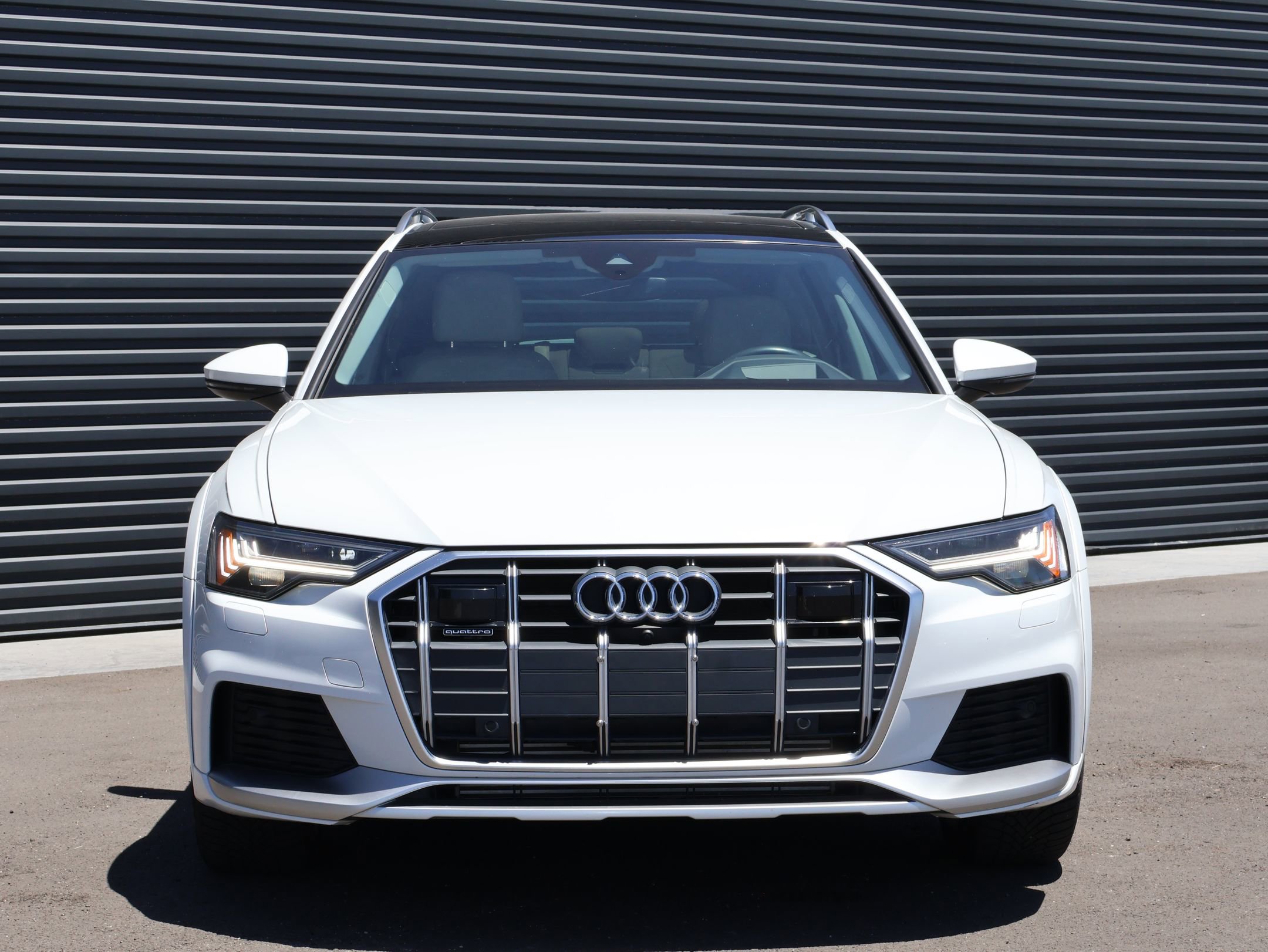 Used 2023 Audi A6 3.0T allroad Prestige w/ Prestige Package AWD/4WD image 2