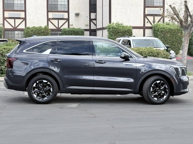 New 2026 Kia Sorento S FWD image 3