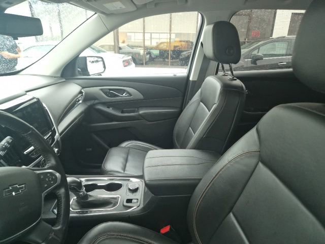 Used 2021 Chevrolet Traverse RS image 9