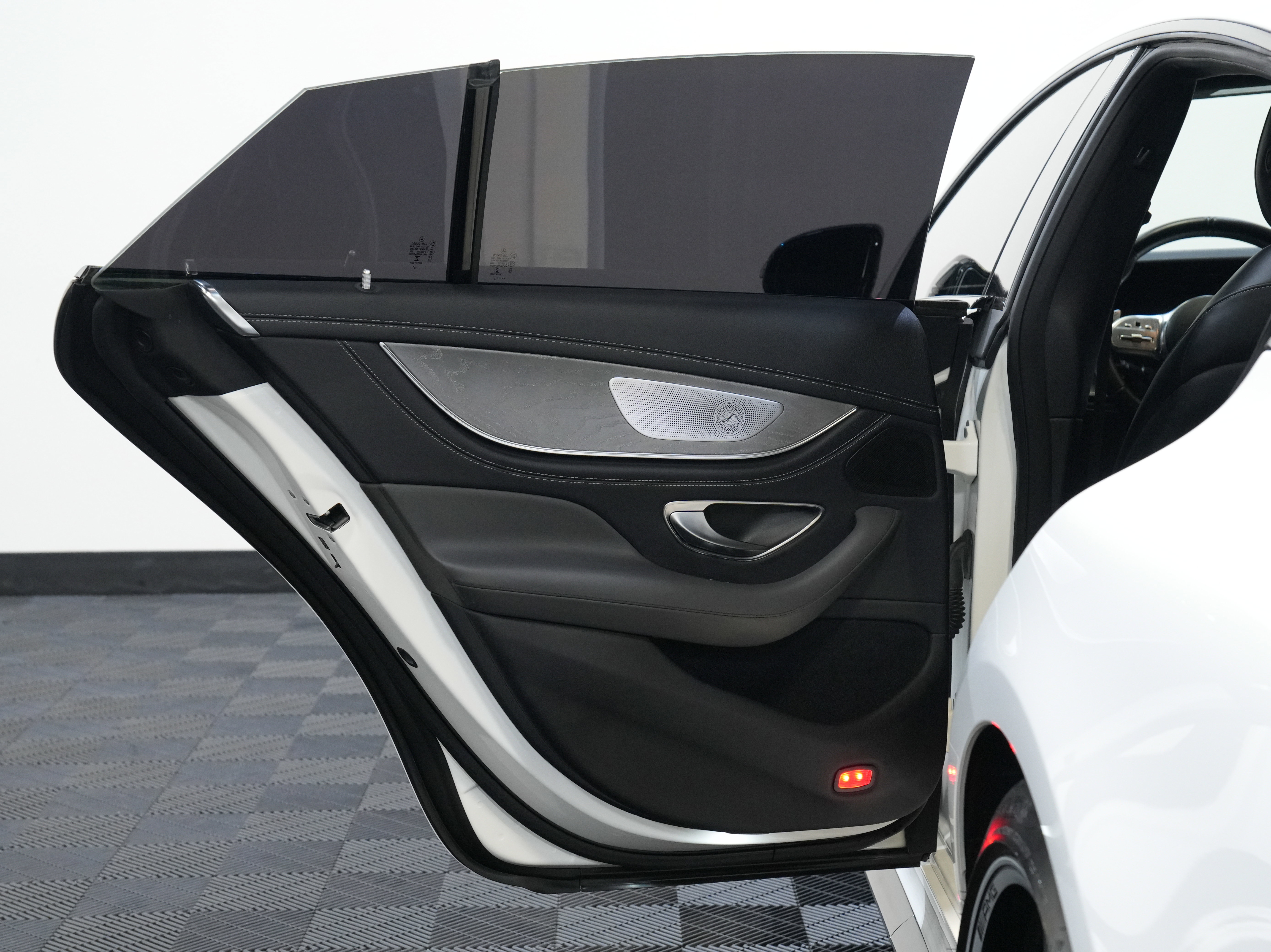 Used 2019 Mercedes-Benz AMG GT 63 w/ AMG Aerodynamics Package image 29