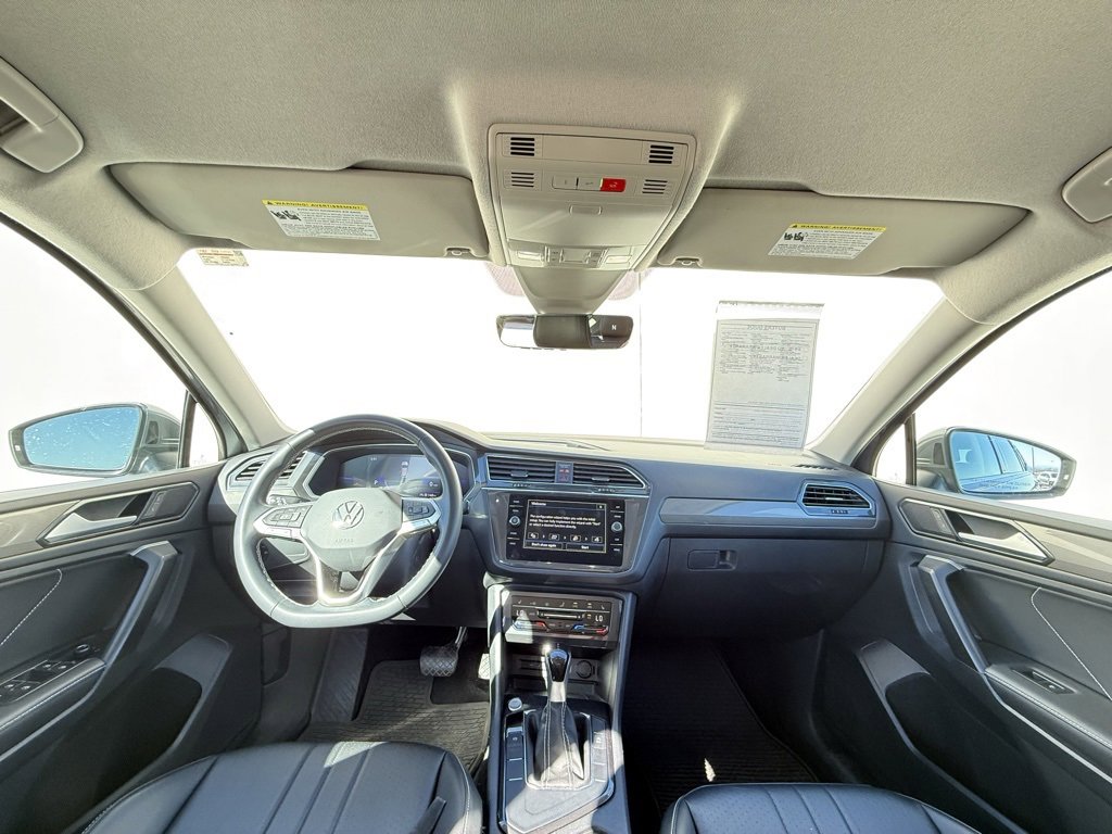 Used 2023 Volkswagen Tiguan SE image 7