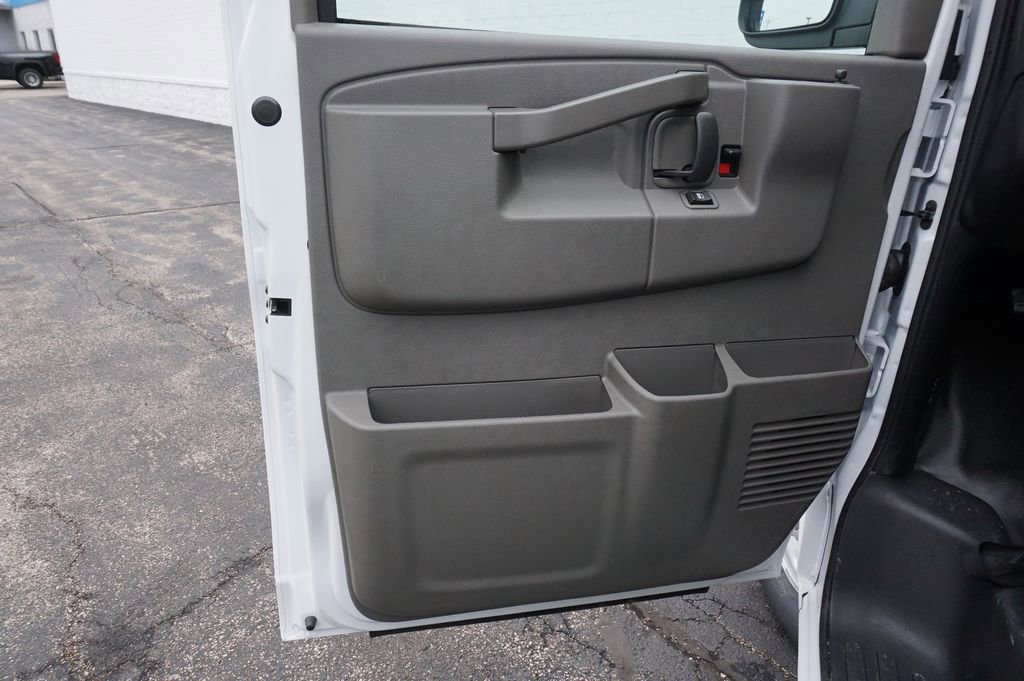 New 2026 Chevrolet Express 3500 Extended w/ Driver Convenience Package image 17