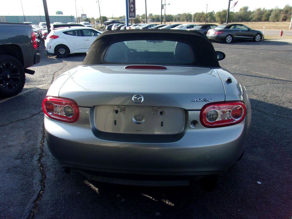 Used 2015 MAZDA MX-5 Miata Club image 4