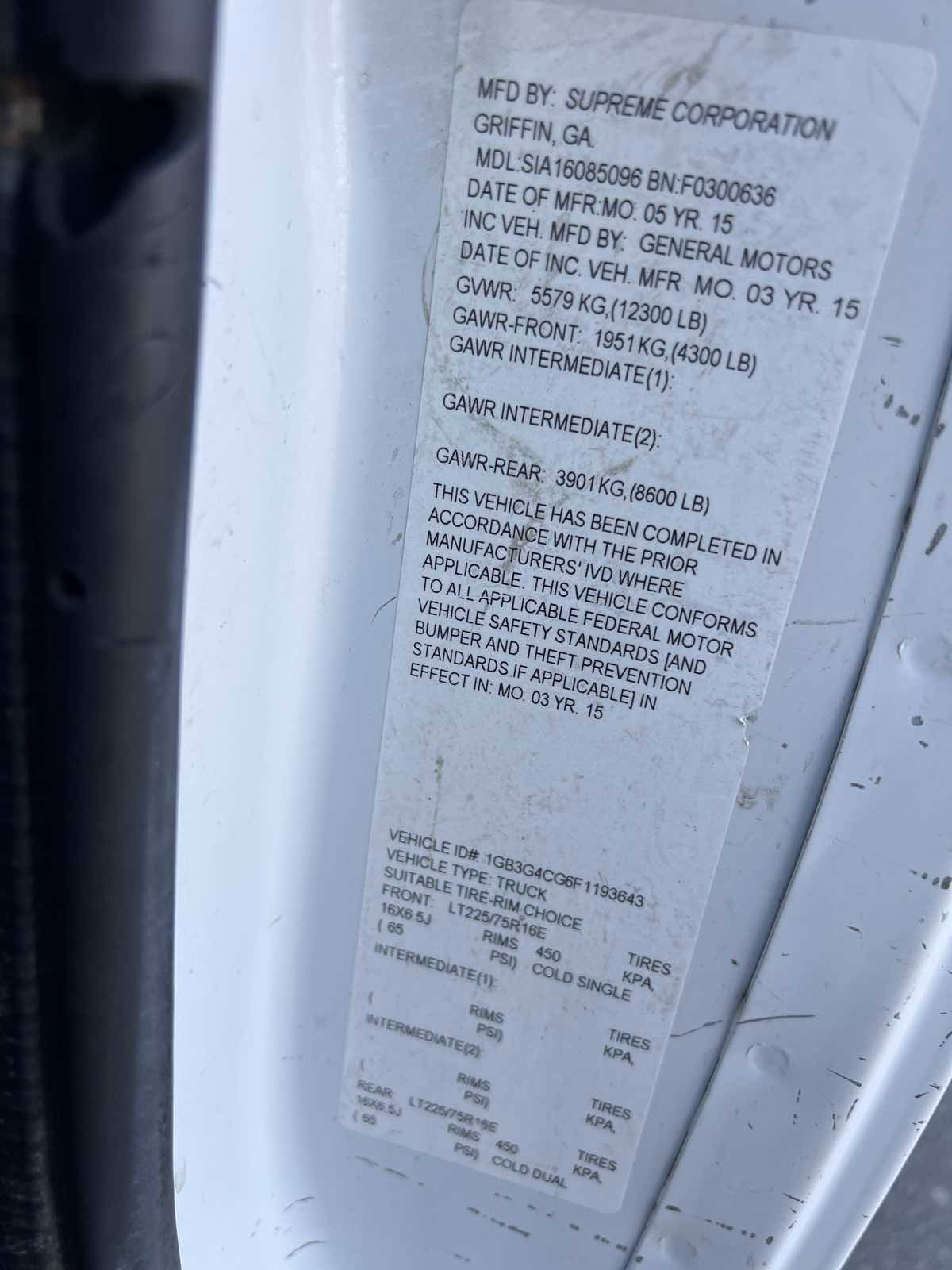 Used 2015 Chevrolet Express 3500 image 19