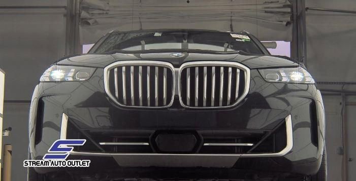 Used 2024 BMW X5 xDrive40i w/ Premium Package image 2