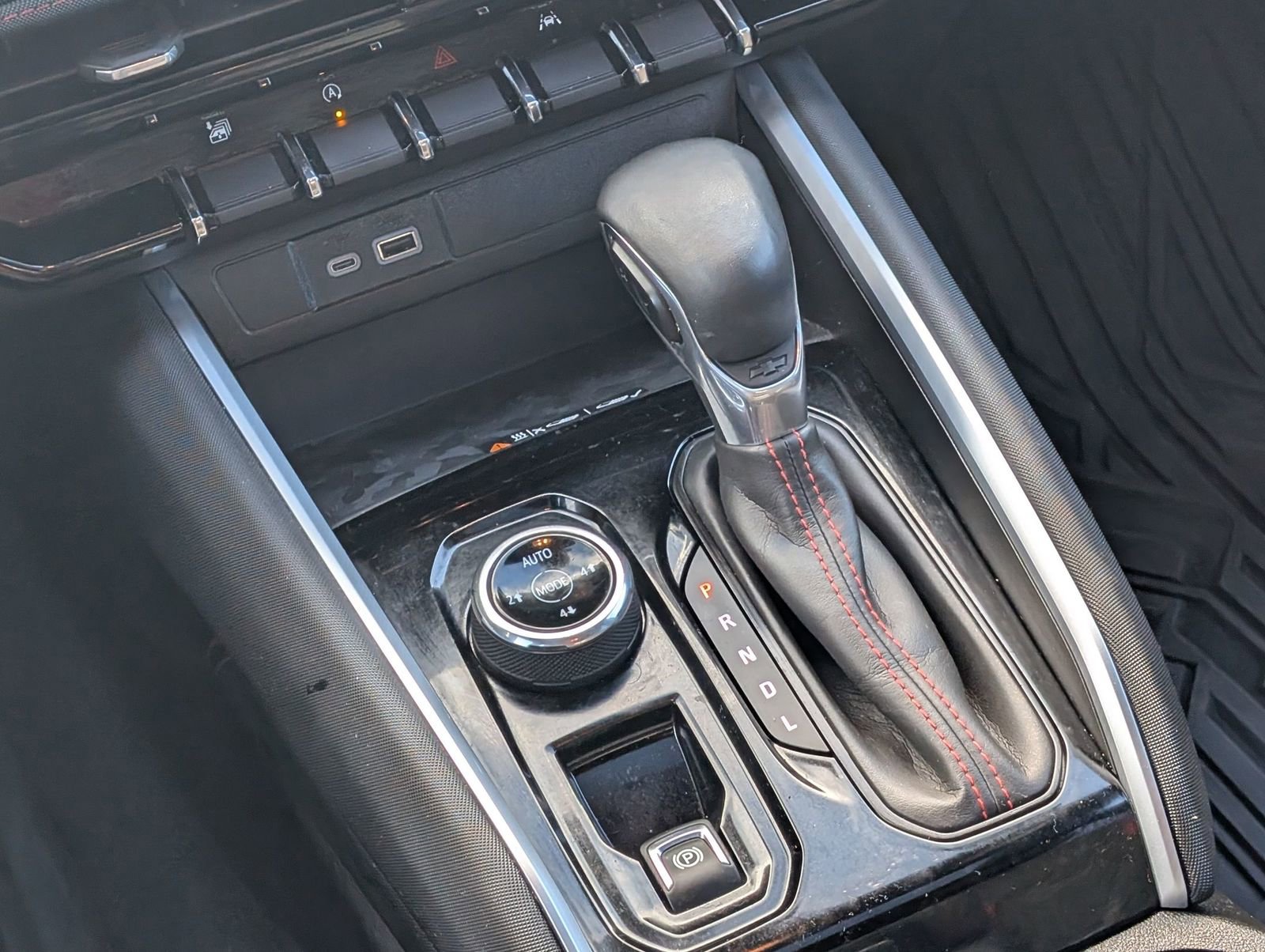 Used 2023 Chevrolet Colorado Z71 w/ Z71 Convenience Package 2 image 23