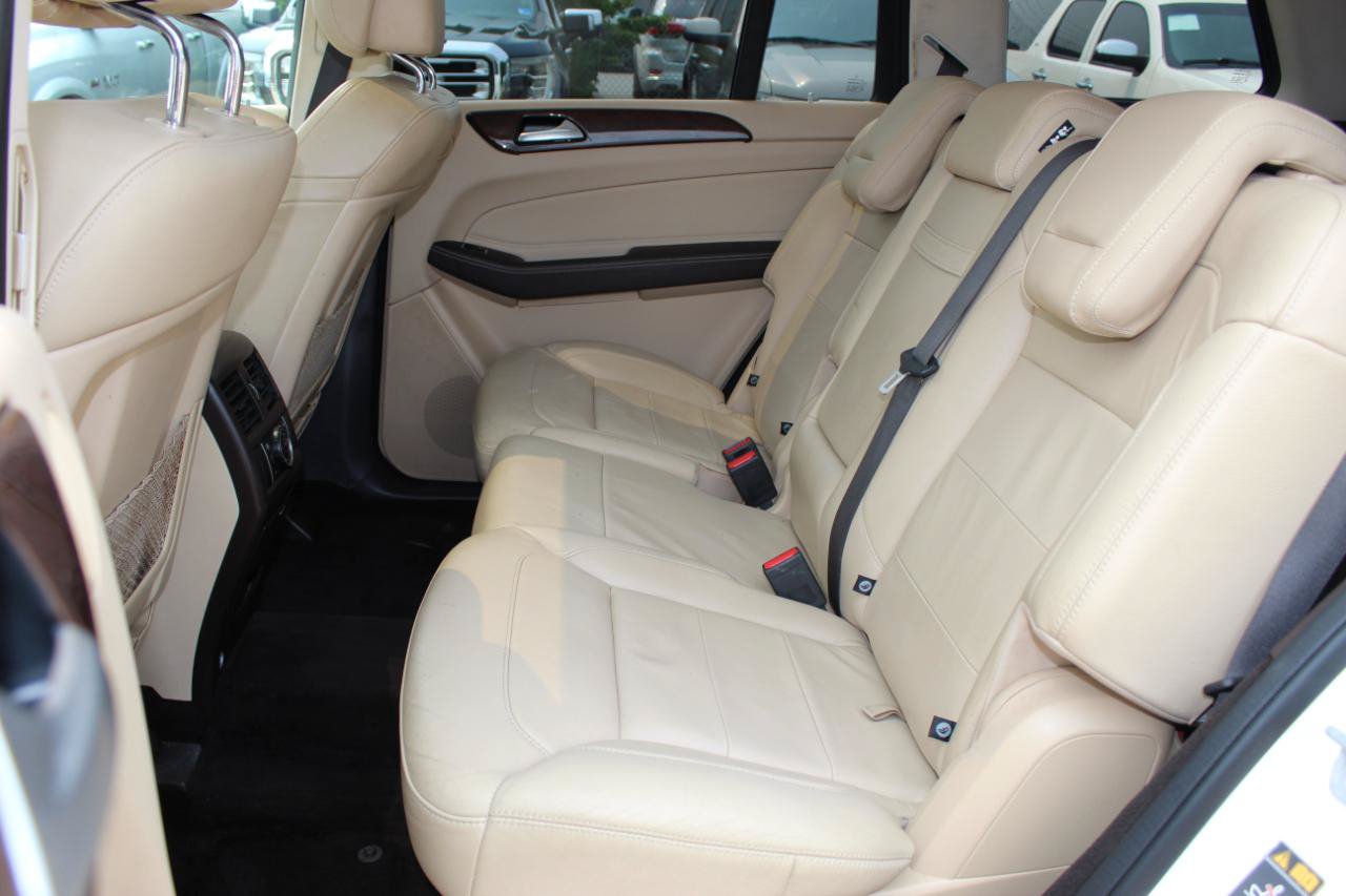 Used 2017 Mercedes-Benz GLS 450 4MATIC image 19