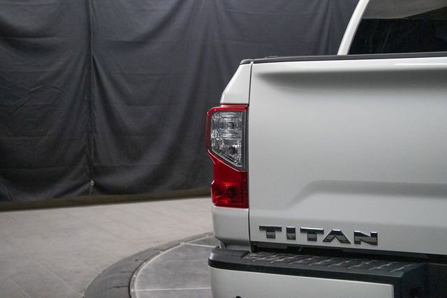 Used 2021 Nissan Titan SV w/ Accessory Utility Package image 12