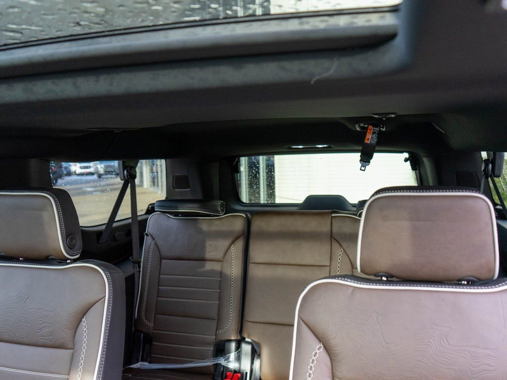 New 2026 GMC Yukon XL Denali Ultimate image 13