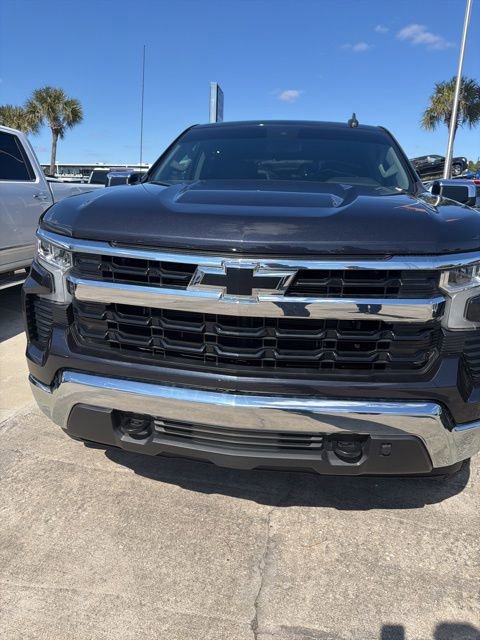 Used 2023 Chevrolet Silverado 1500 LT w/ Protection Package image 2