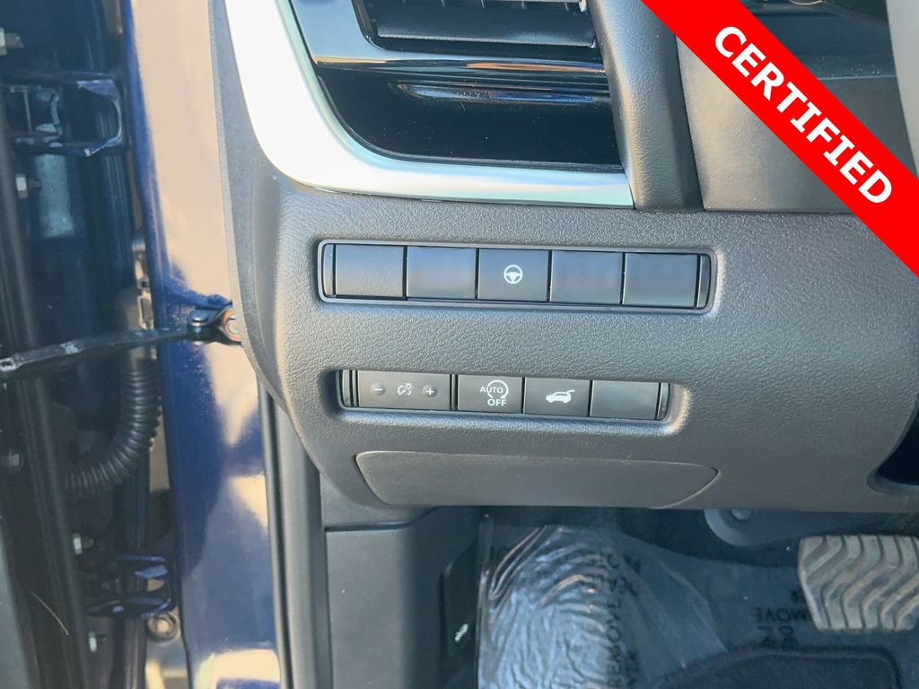 Certified 2026 Nissan Rogue SL AWD/4WD image 18
