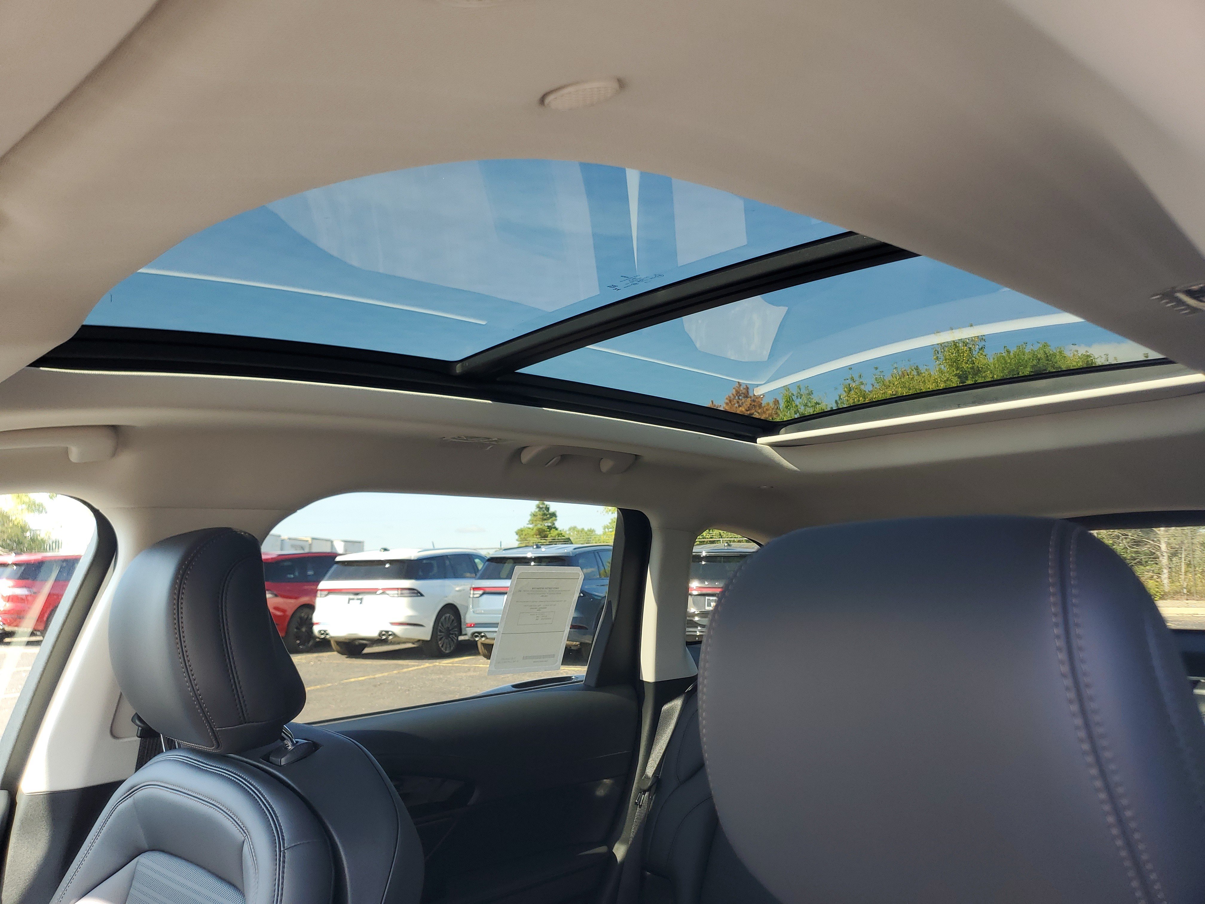 New 2026 Lincoln Nautilus Reserve w/ Jet Appearance Package AWD/4WD image 10