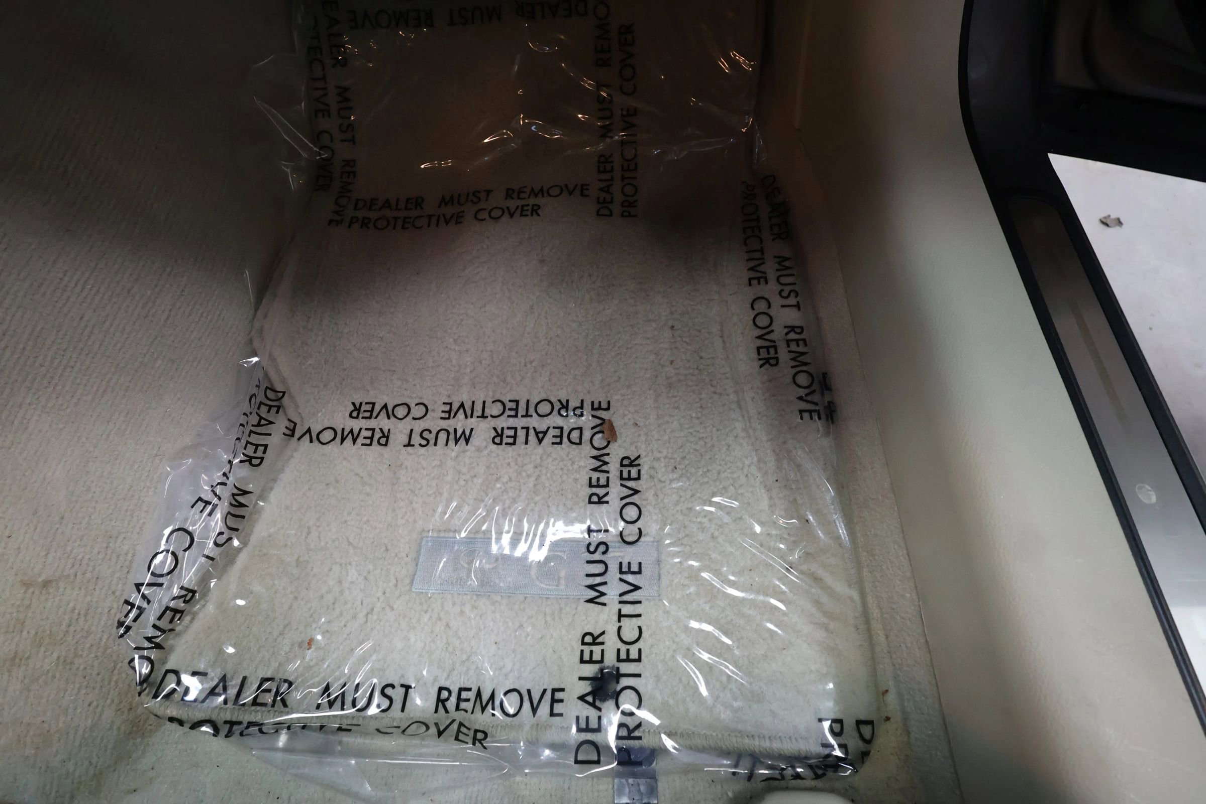 Used 2011 INFINITI G37 Journey w/ Premium Pkg image 35