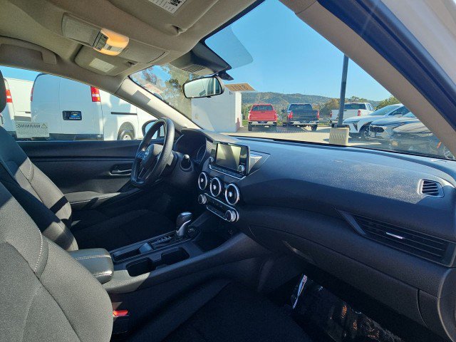 Used 2024 Nissan Sentra S FWD image 28