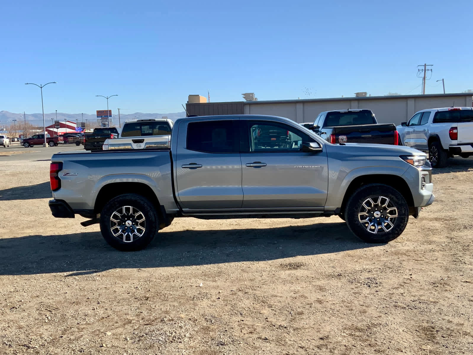 Used 2024 Chevrolet Colorado Z71 w/ Z71 Convenience Package 2 image 6