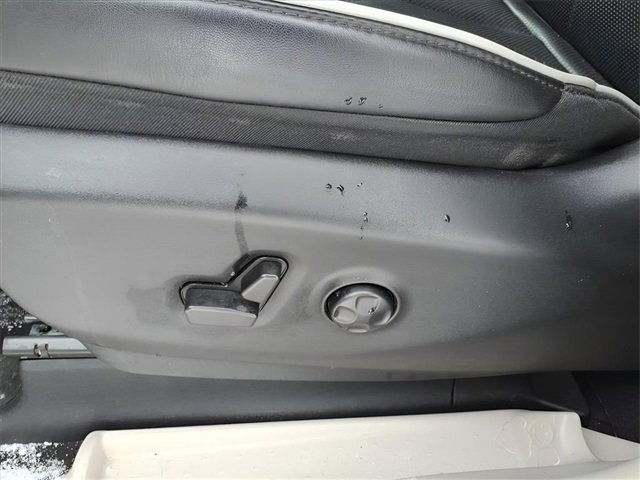 Used 2023 Chrysler Pacifica Limited image 13