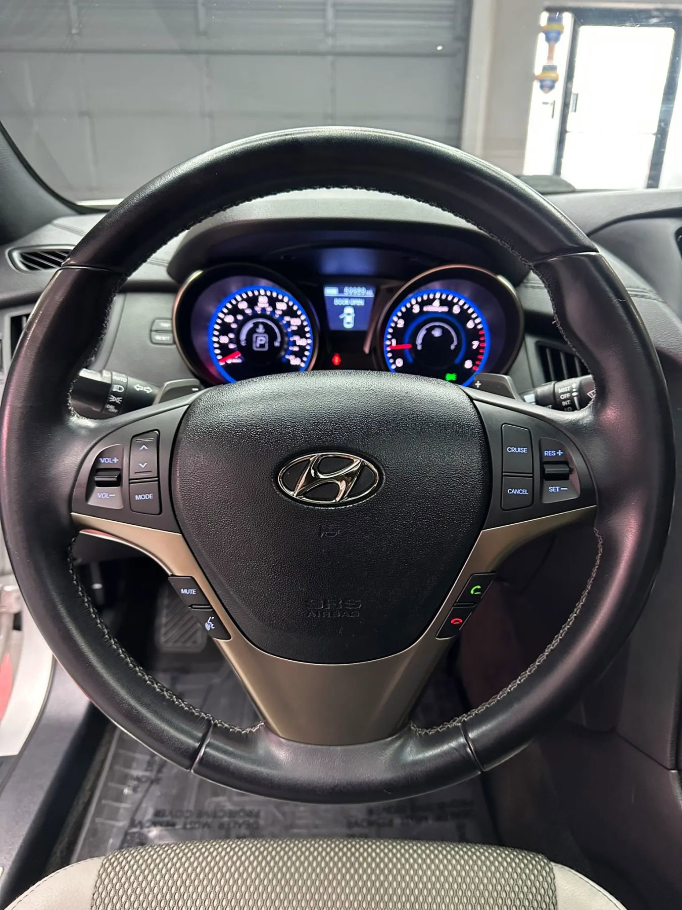 Used 2013 Hyundai Genesis 2.0T RWD image 13