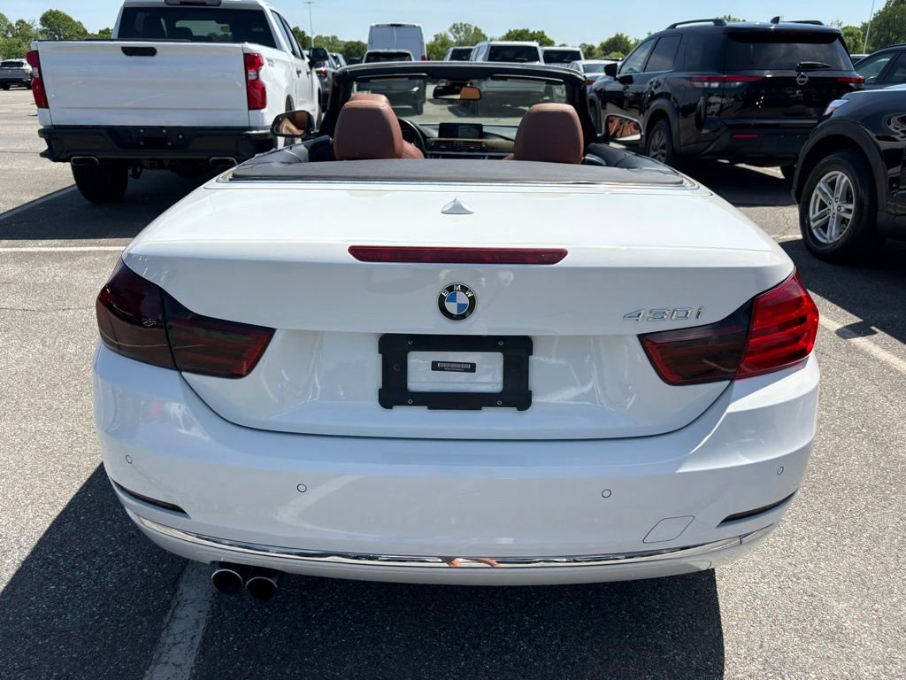 Used 2017 BMW 430i Convertible image 4