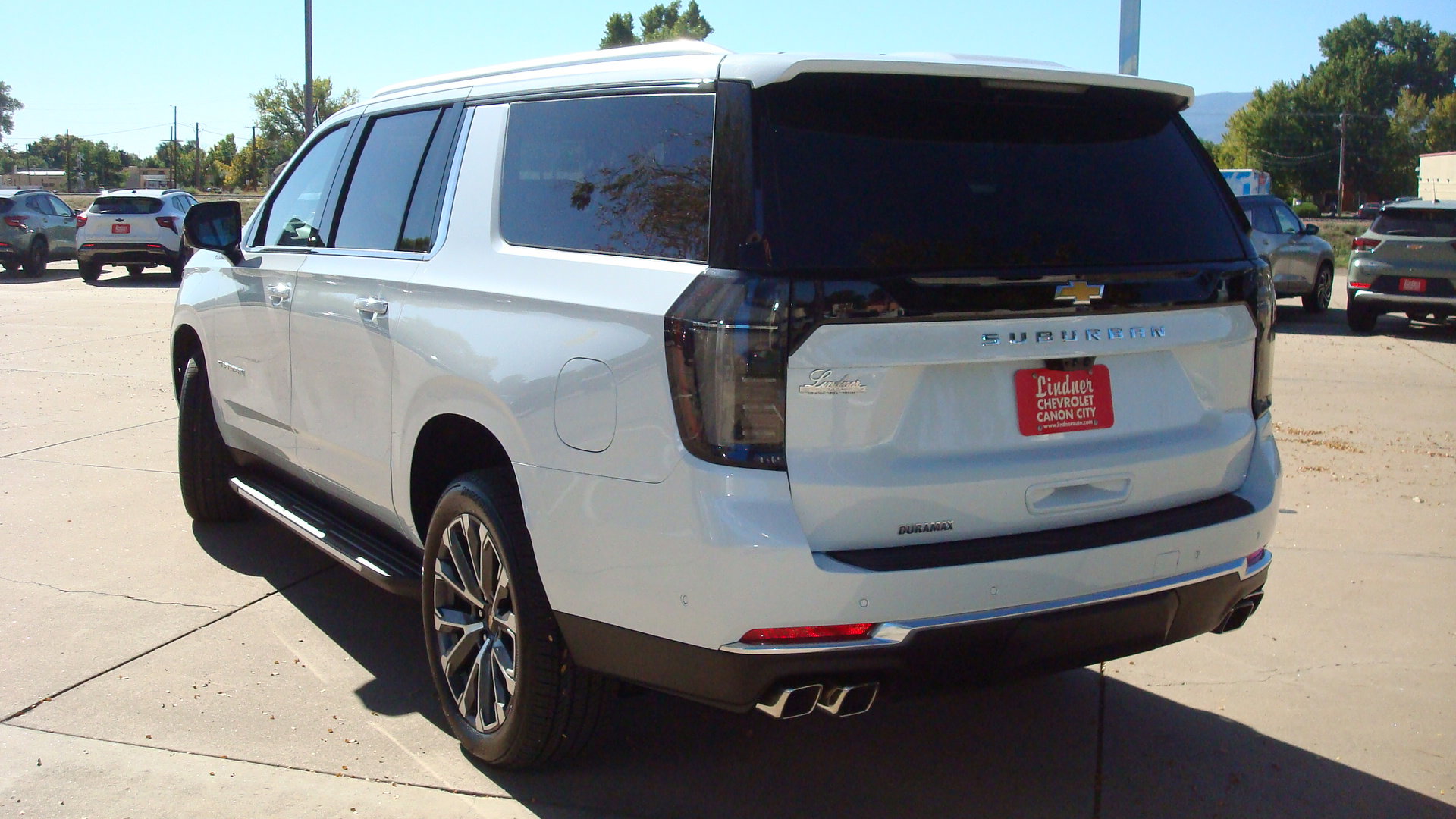 New 2026 Chevrolet Suburban High Country image 6